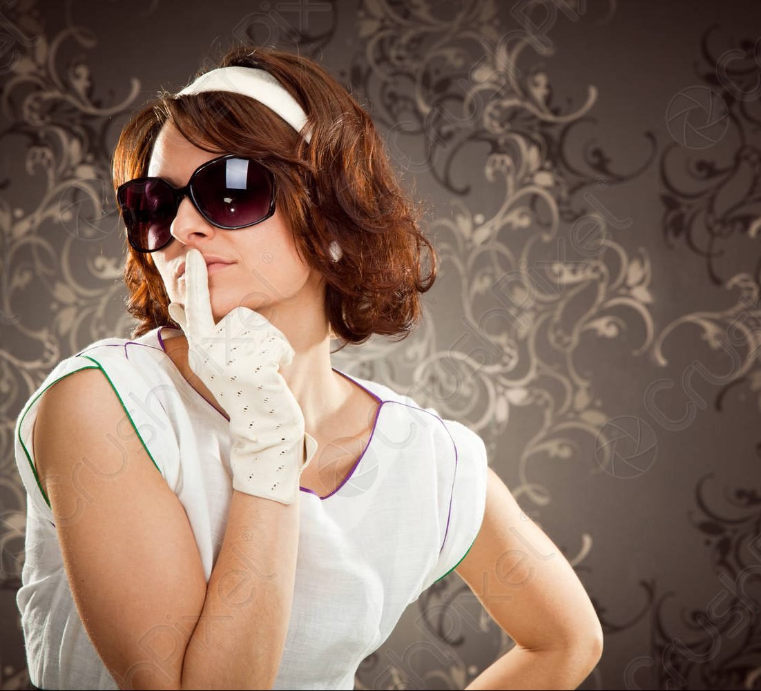 beautiful vintage girl diva portrait 161623 e1679880164402