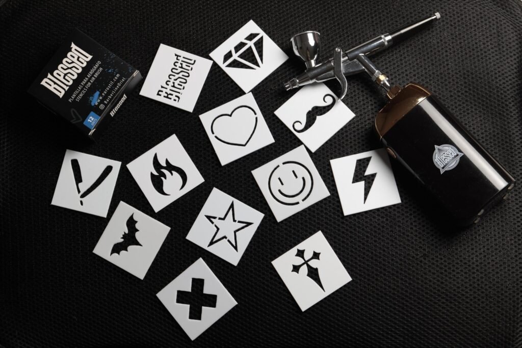 Caixa de 12 modelos de aerógrafo 2